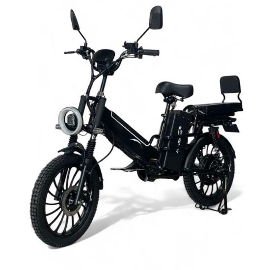 صورة دراجة كهربائية رياضية بمقعدين ومرايا جانبية عريضة